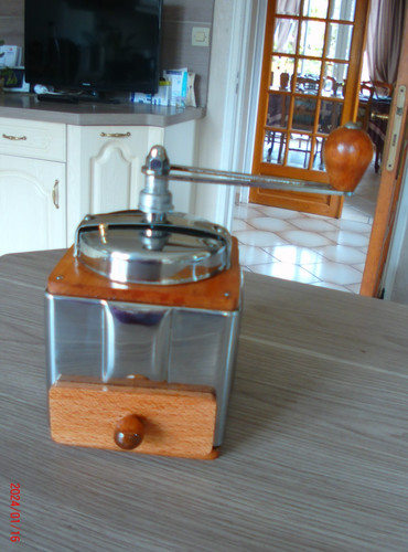 Ancien superbe moulin - , a