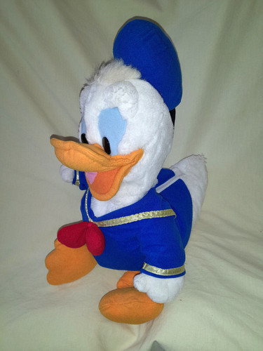 Peluche range pyjama donald - ", "donald