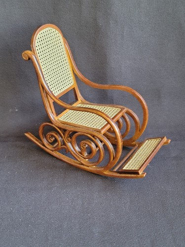 Fauteuil bascule rocking - à,