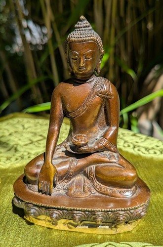 Petite statue ancienne - statue,