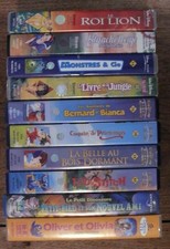 lot 10 VHS - 8 Walt Disney (voir photos) + Petit Dinosaure II + Oliver et Olivia