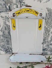 ANCIEN PORTE USTENSILES EN EMAILLE DECOR DE POULE CANARD