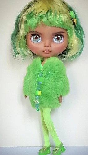 Blythe ooak doll artiste - ooak, tbe