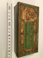 ancienne boîte en tôle