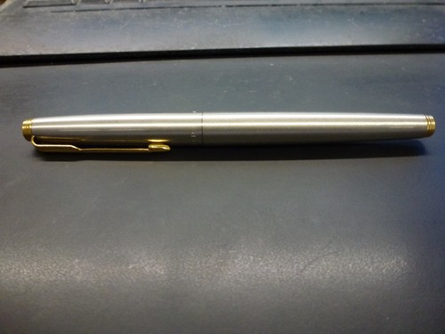 Stylo plume parker - plume, or