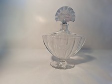 ANCIEN ET RARE FLACON EN CRISTAL AVEC BOUCHON EN VERRE BLEUTE