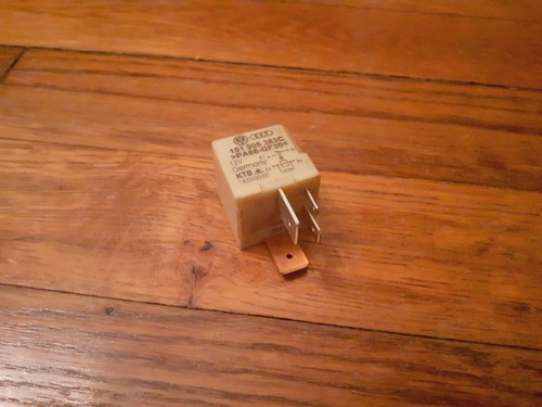 Relais audi 167 oem - /,