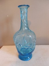 ANCIENNE CARAFE EN VERRE BLEU