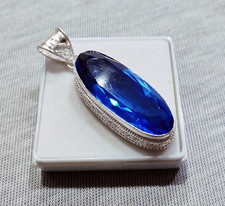 Pendentif pierre précieuse