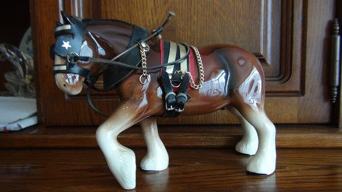 Cheval trait figurine - de,