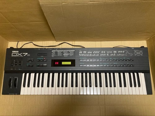 Synthétiseur numérique