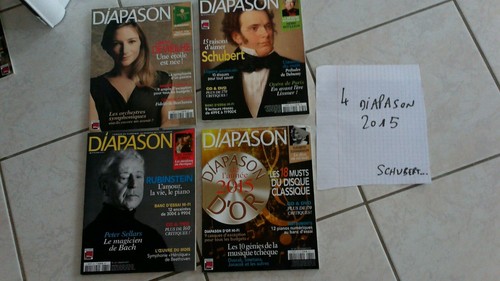 2015 lot magazines - 4,