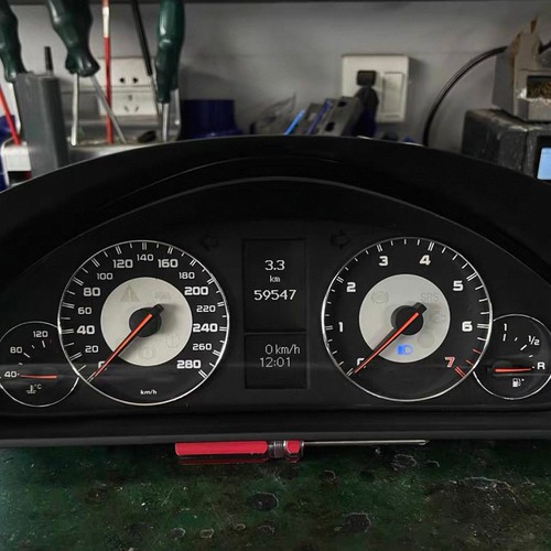 Pour mercedes benz - pour, mercedes-benz