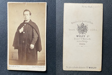 Wulff, Paris, Jeune homme en pose portant une cape-manteau, circa 1870 CDV vinta