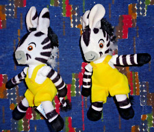 BB3/ LOT 2 DOUDOU PELUCHE FAMOSA ZEBRE  ZOU SALOPETTE JAUNE  23 CM  ETAT NEUF