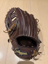 Gant de baseball en cuir