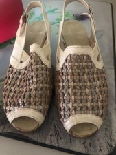 chaussure cuir tressée 39