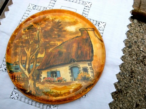 Plat ancien signé - , youen