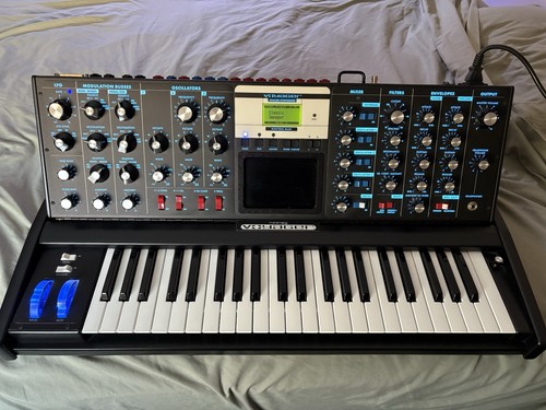 Minimoog voyager electric blue - voyager,