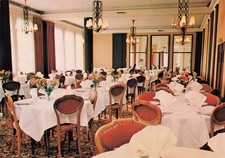 61 TESSE LA MADELEINE LA SALLE DE RESTAURANT