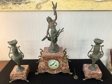 Garniture de cheminée