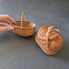 POUPÉE ANCIENNE,  2 ANCIENS