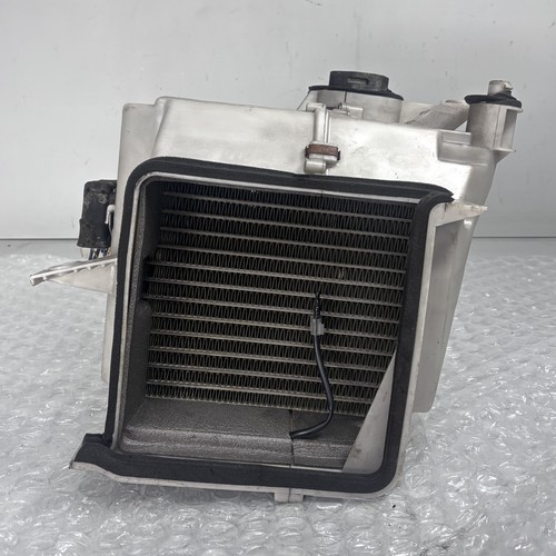 Cooling unit for - a/c,