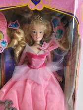 Poupée Mannequin Barbie  Aurore Disney resort Paris vintage