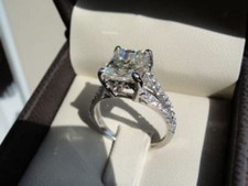 Bague de fiançailles en or