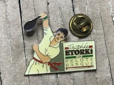 pins TROPHÉE ETORKI de PELOTE BASQUE. Sud Ouest