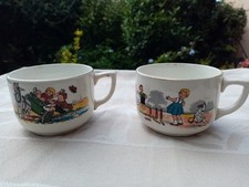 4 tasses et 4 sous-tasses