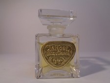 La rose Jacqueminot coty