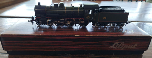 Liliput locomotive 104 - locomotive,