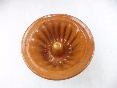Ancien petit moule - à, kouglof