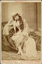 Chalot, Paris, Landeau en costume de scène.  Vintage albumen print. Tirage alb