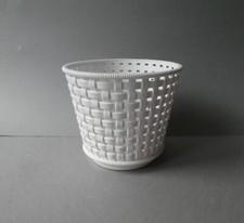 cache pot en plastique blanc effet tressé, Made in France, années 70