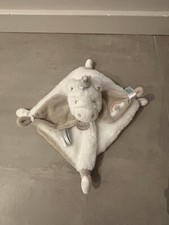 ? peluche doudou plat licorne Baby Nat très bon état ?