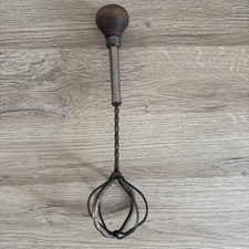 ANCIEN FOUET BATTEUR EN FER VA ET VIENT OEUF EN NEIGE - Objet Vintage