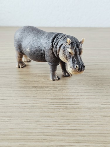 Schleich figurine hippopotame