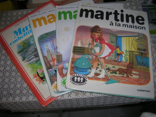 Lot livres pour - 4,