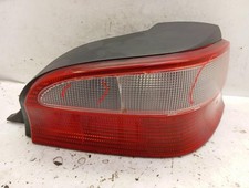 Feu arriere principal droit