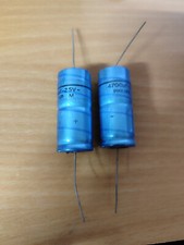 Lot 2 Condensateurs axiaux