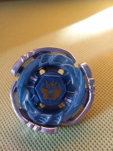 Beyblade takara tomy blue - tomy,