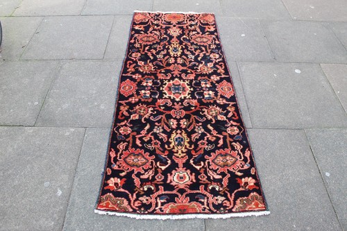 Tapis couloir oriental en - de,