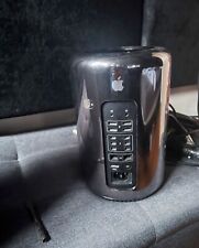 Mac pro 2013 - 12 core / 64gb ram / 250 gb HD 