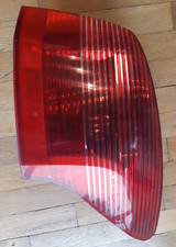 FEU ARRIÈRE DROIT Peugeot 407 SW (6E)  2.0 HDiF 16V (DW10BTED4(RHR)) 2007