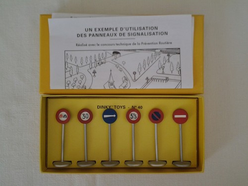 Dinky toys panneaux - panneaux, de