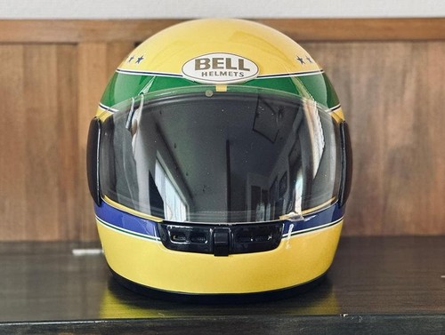 Casque modèle d - /,