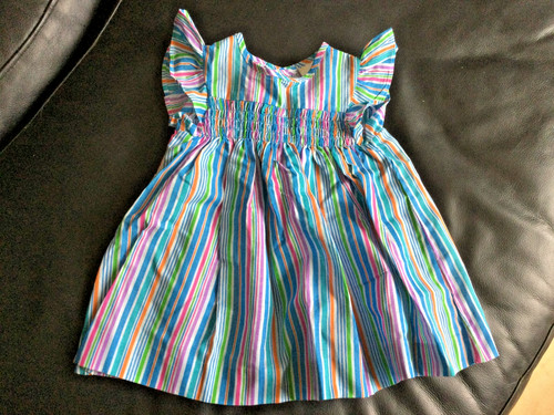 Ancien robe fillette poupée