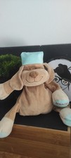 doudou peluche marionnette babiage chien marron beige bonnet bleu turquoise 